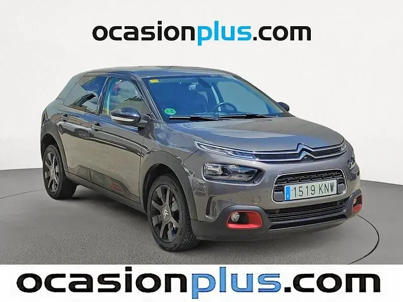 Usado Citroën C4 Cactus Shine 131 CV (96 kW) 2018 Gris Utilitario