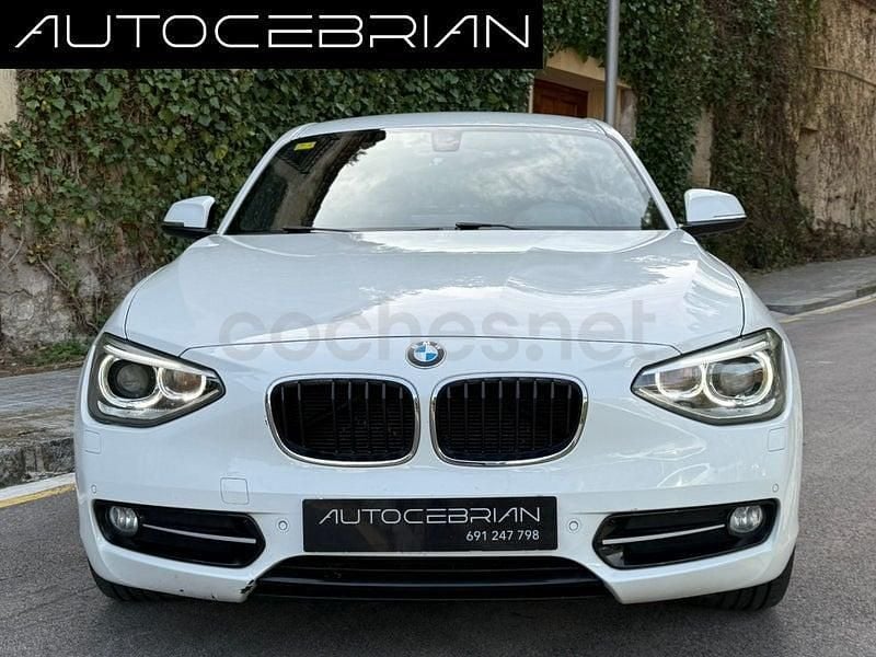Usado BMW 118 Sport Line 143 CV (105 kW) 2012 Blanco Utilitario