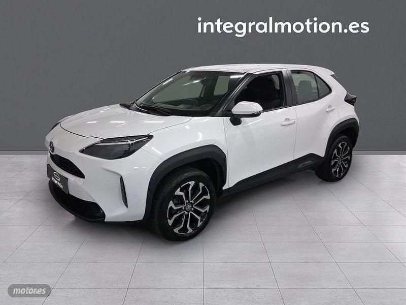 Blanco Usado 2022 Toyota Yaris Cross Active SUV | 21.900 € (Precio justo) - Imagen 1/4