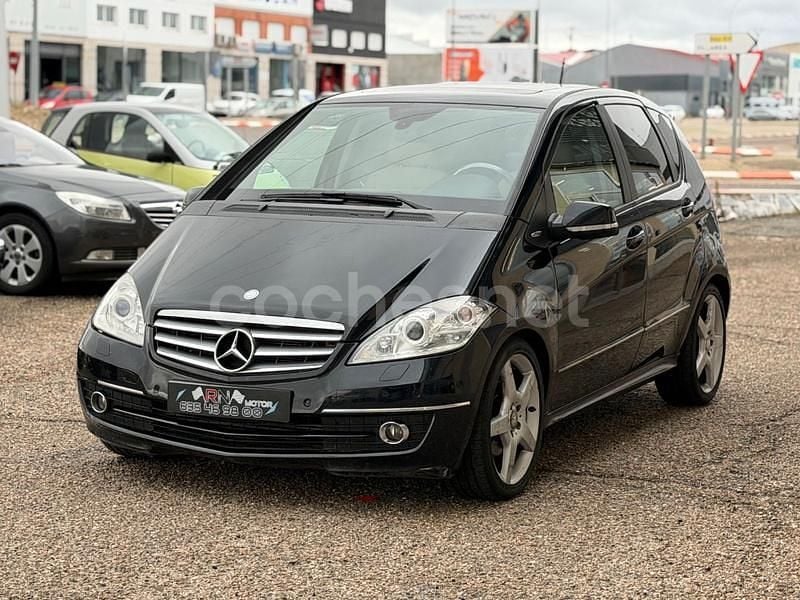 Usado Mercedes A200 Elegance 140 CV (102 kW) 2010 Negro Monovolumen