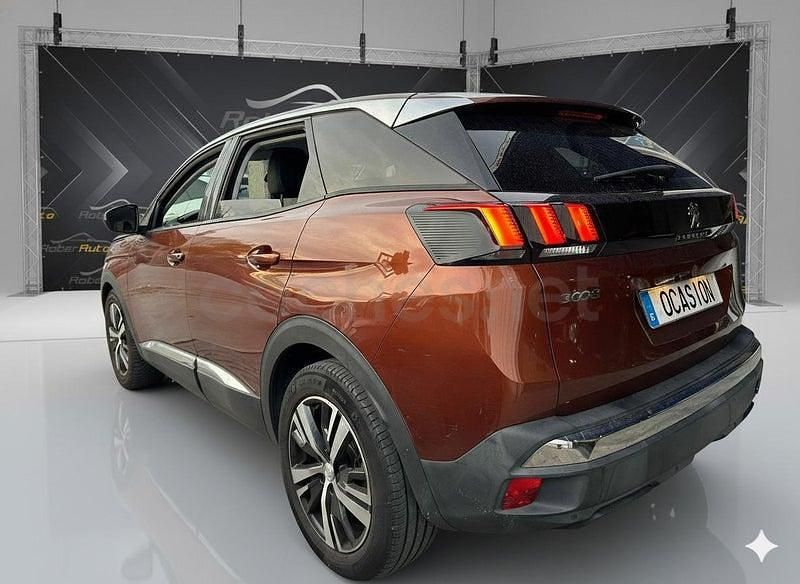 Usado Peugeot 3008 Allure 130 CV (95 kW) 2018 Marrón SUV