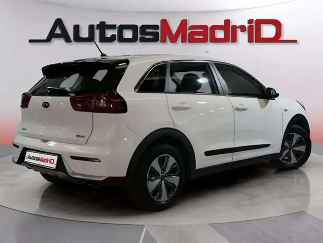 Usado Kia Niro 141 CV (103 kW) 2019 Blanco SUV
