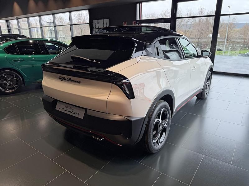 Nuevo Alfa Romeo Junior Edizione Speciale 145 CV (106 kW) 2025 Blanco SUV