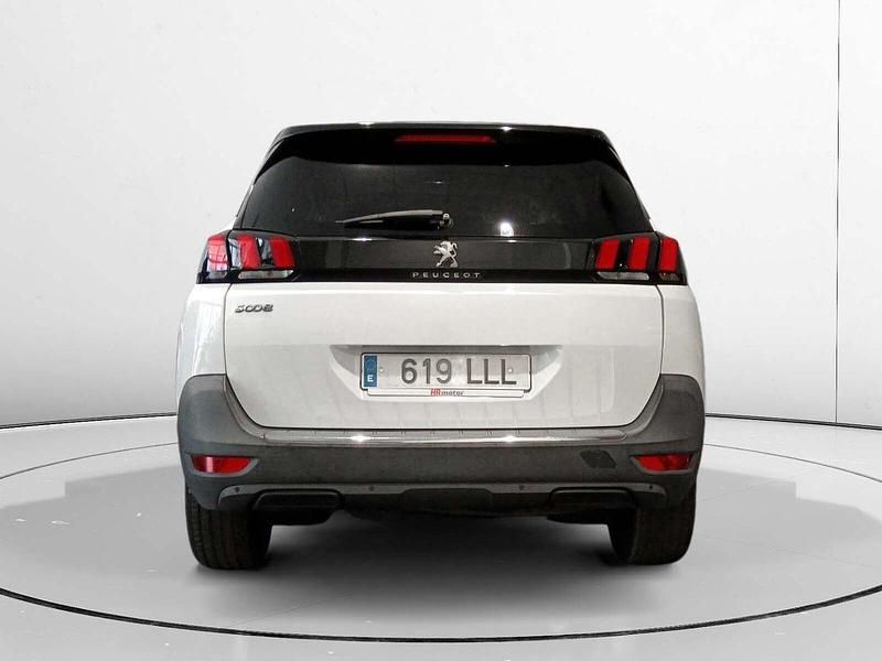 Usado Peugeot 5008 Allure 131 CV (96 kW) 2020 Blanco SUV