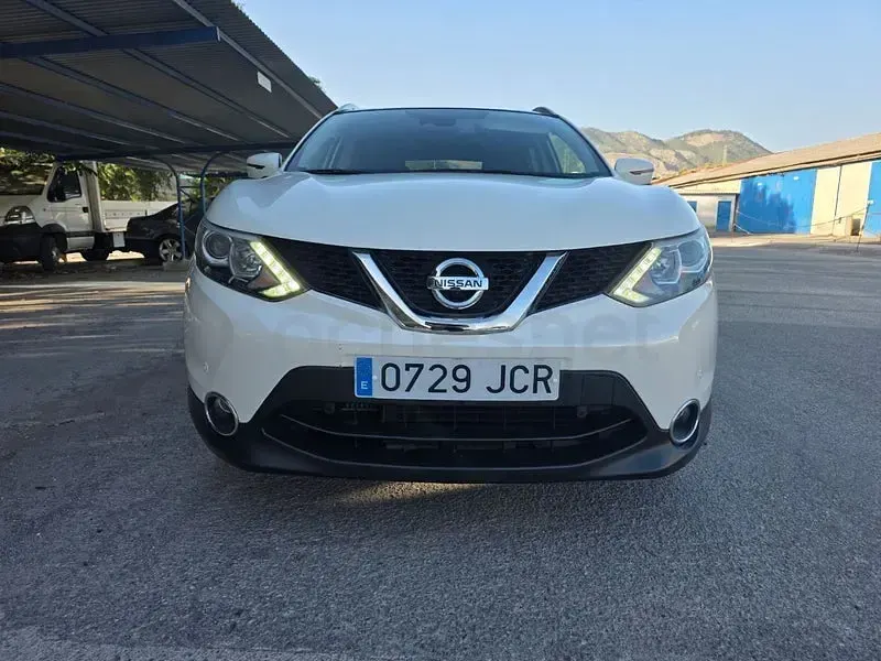 Usado Nissan Qashqai 360º 163 CV (119 kW) 2015 Blanco SUV