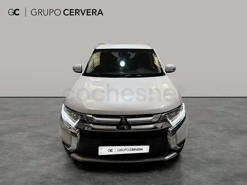 Usado Mitsubishi Outlander Motion 150 CV (110 kW) 2016 Blanco SUV
