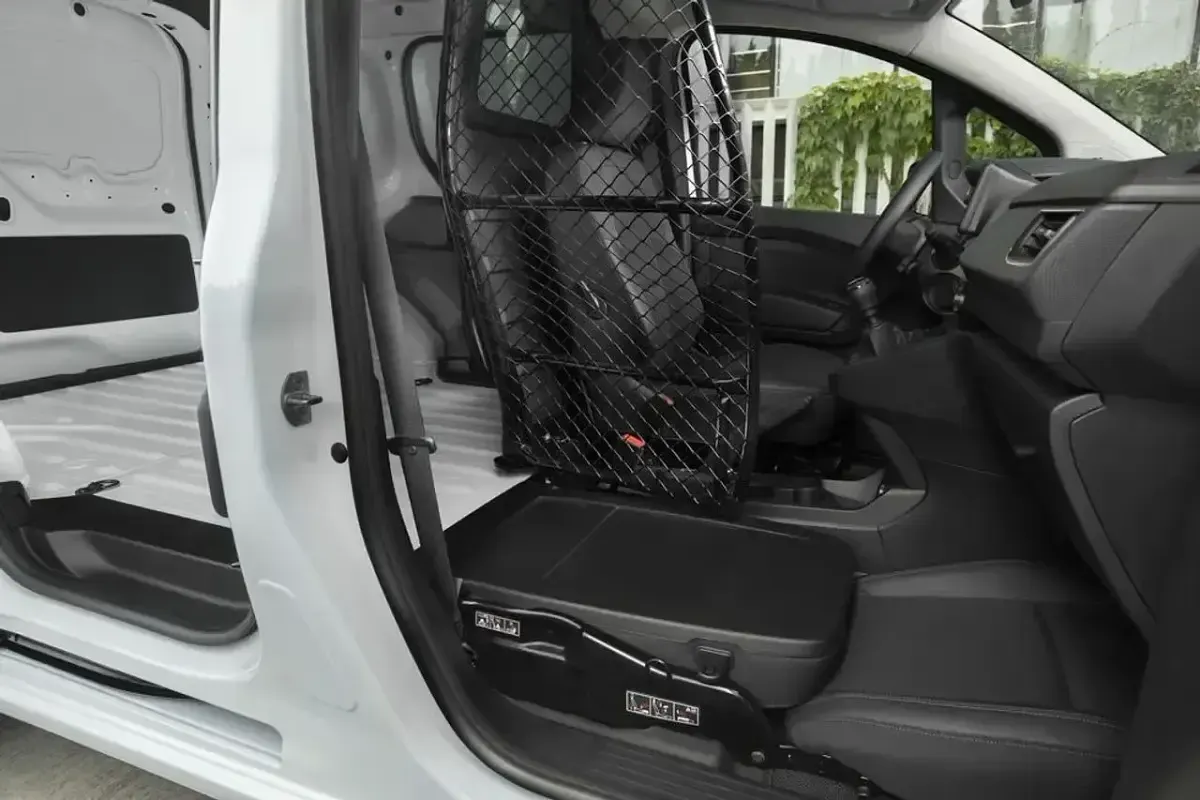 Ny Nissan Townstar Comfort 130 HK (95 kW) 2025 Grå Van