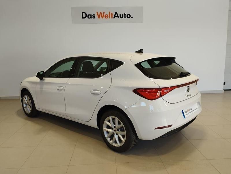 Usado Seat Leon Style 116 CV (85 kW) 2025 Otro Berlina
