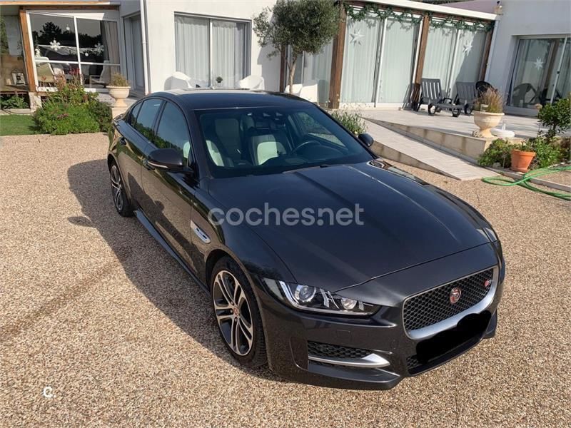 Negro Usado 2015 Jaguar XE R-Sport Berlina | 13.700 € (Precio justo) - Imagen 1/4