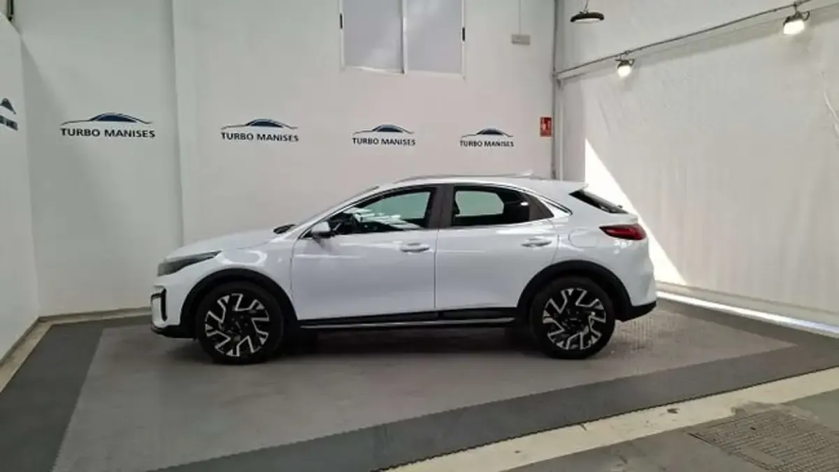 Usado Kia XCeed 101 CV (74 kW) 2025 Blanco SUV