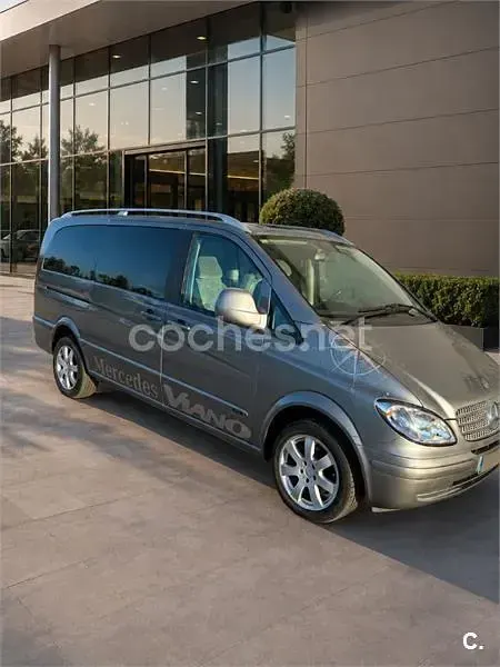 Usado Mercedes Viano 150 CV (110 kW) 2005 Gris / plata Monovolumen