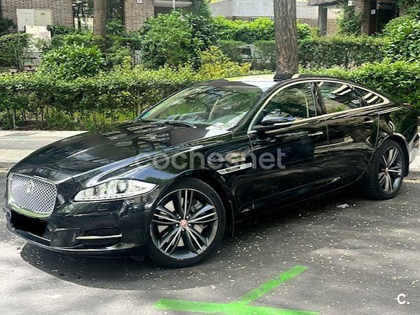 Usado Jaguar XJ 510 CV (375 kW) 2012 Negro Berlina