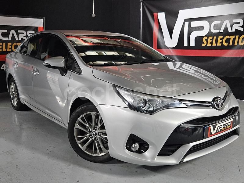 Gris / plata Usado 2016 Toyota Avensis Advance Familiar | 14.990 € (Precio justo) - Imagen 1/4