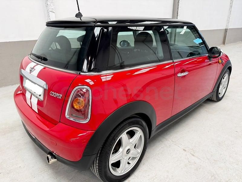 Usado Mini Cooper 122 CV (89 kW) 2010 Rojo Utilitario
