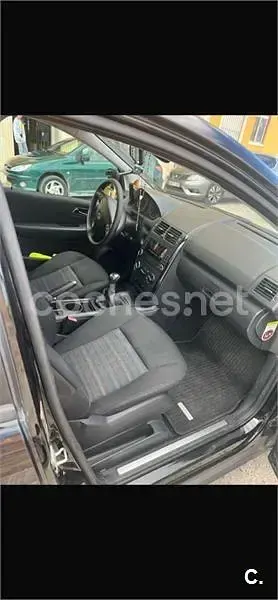 Usado Mercedes A160 Elegance 75 CV (55 kW) 2004 Negro Monovolumen