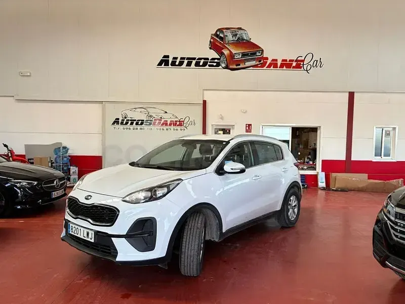 Usado Kia Sportage 115 CV (84 kW) 2022 Blanco SUV