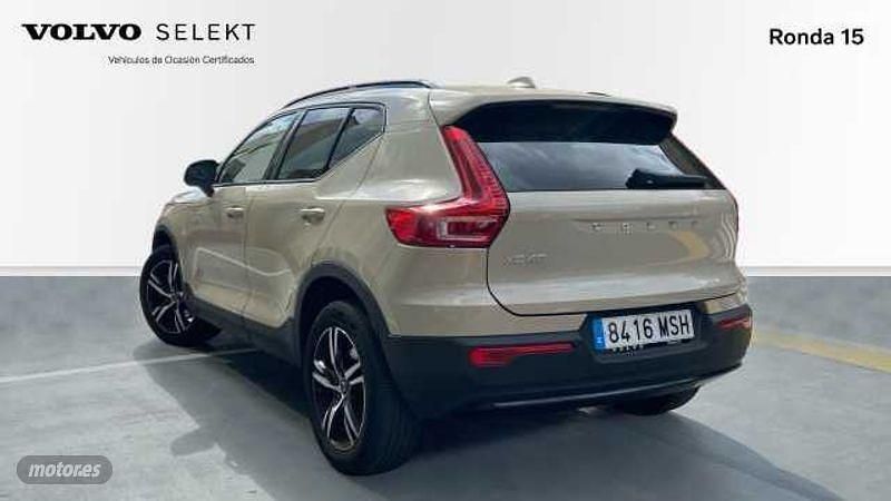 Beige Usado 2024 Volvo XC40 Plus SUV | 38.500 € (Precio justo) - Imagen 1/4