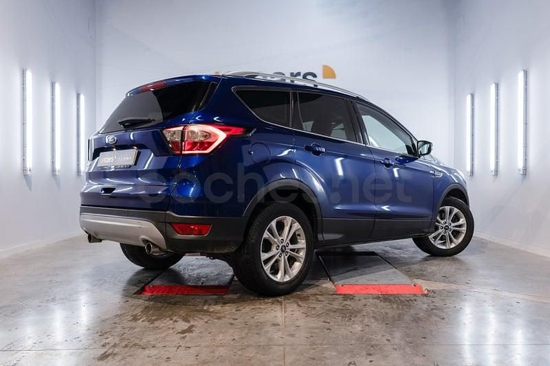 Usado Ford Kuga Titanium 120 CV (88 kW) 2017 Azul SUV