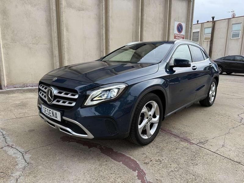 Azul Usado 2019 Mercedes GLA250 SUV | 25.900 € - Imagen 1/4