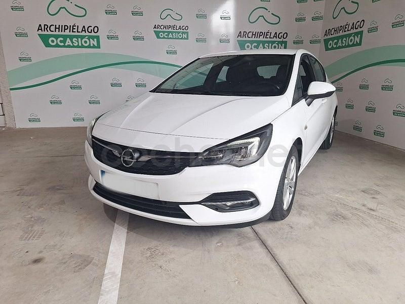 Usado Opel Astra Edition 105 CV (77 kW) 2021 Blanco Berlina