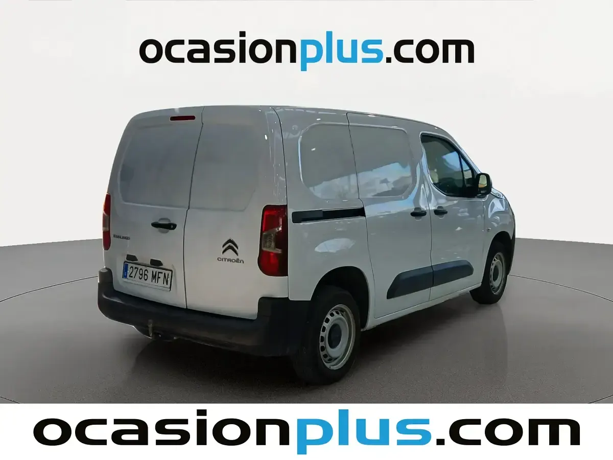 Käytetty Citroën Berlingo PureTech 110 HP (80 kW) 2023 Valkoinen Tila-auto