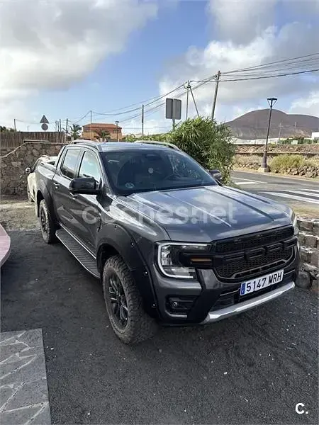 Usado Ford Ranger Wildtrack 205 CV (150 kW) 2024 Gris / plata Pickup/Camioneta