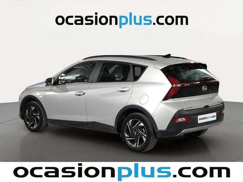 Usado Hyundai Bayon 101 CV (74 kW) 2022 Plateado SUV