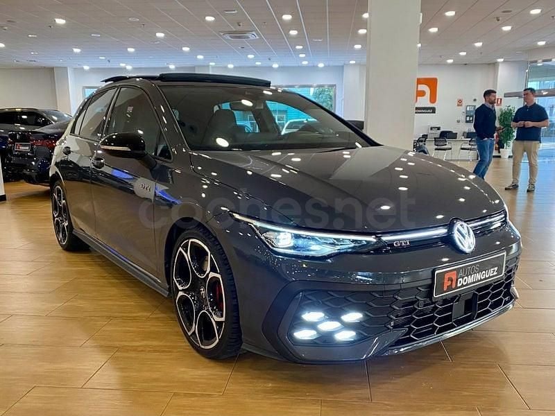 Usado VW Golf VIII GTI 265 CV (194 kW) 2025 Gris / plata Berlina