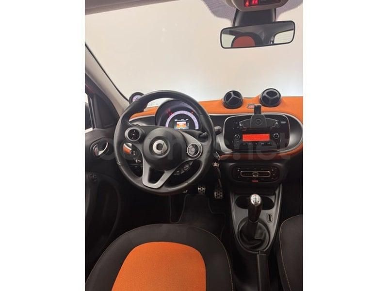 Usado Smart ForFour Passion 71 CV (52 kW) 2016 Naranja Utilitario