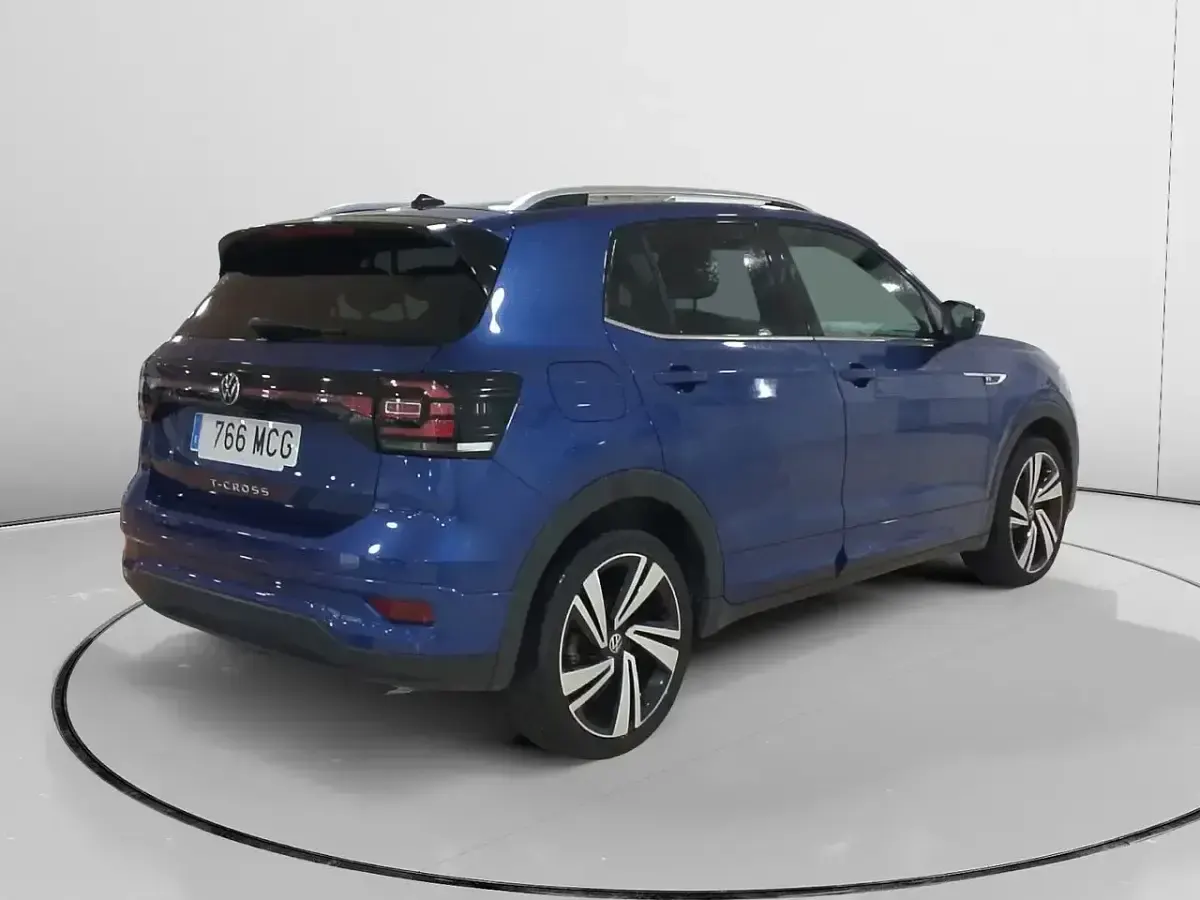 Usado VW T-Cross Sportline 150 CV (110 kW) 2022 Azul SUV