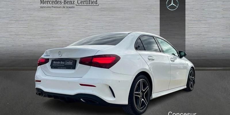 Usado Mercedes A200 150 CV (110 kW) 2023 Gris Berlina