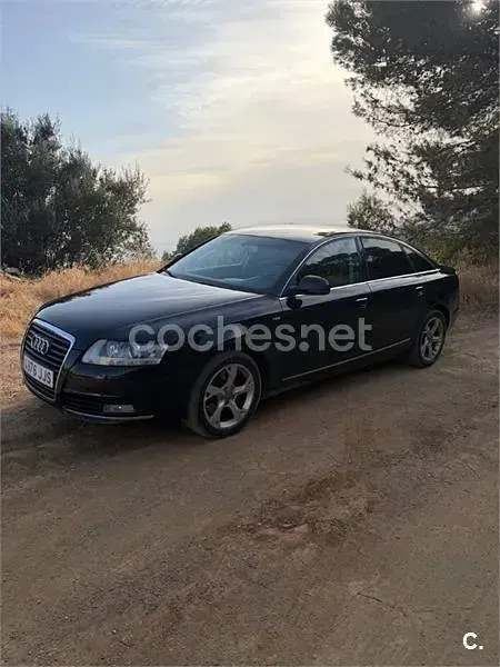 Usado Audi A6 190 CV (139 kW) 2010 Negro Berlina