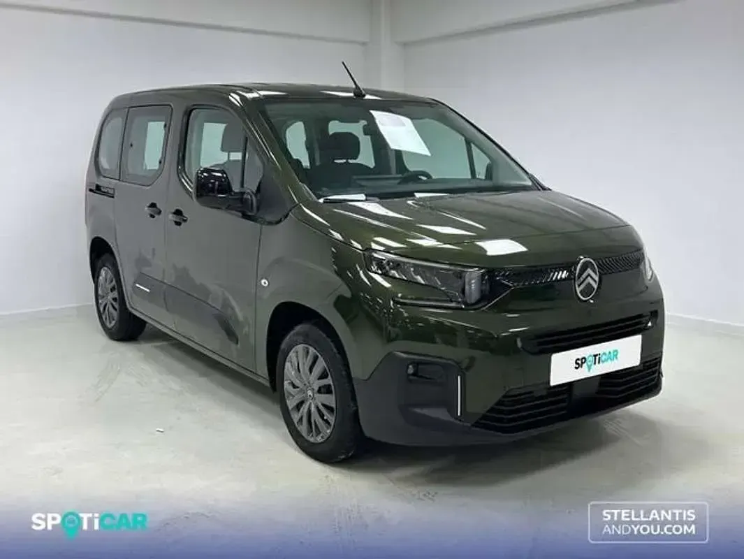 Usado Citroën Berlingo 103 CV (75 kW) 2025 Verde Monovolumen