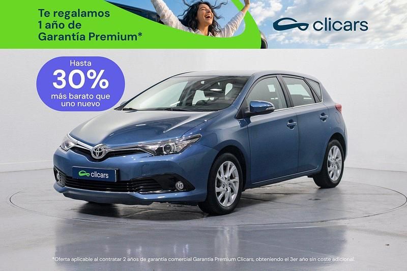 Usado Toyota Auris Active 116 CV (85 kW) 2017 Azul Berlina