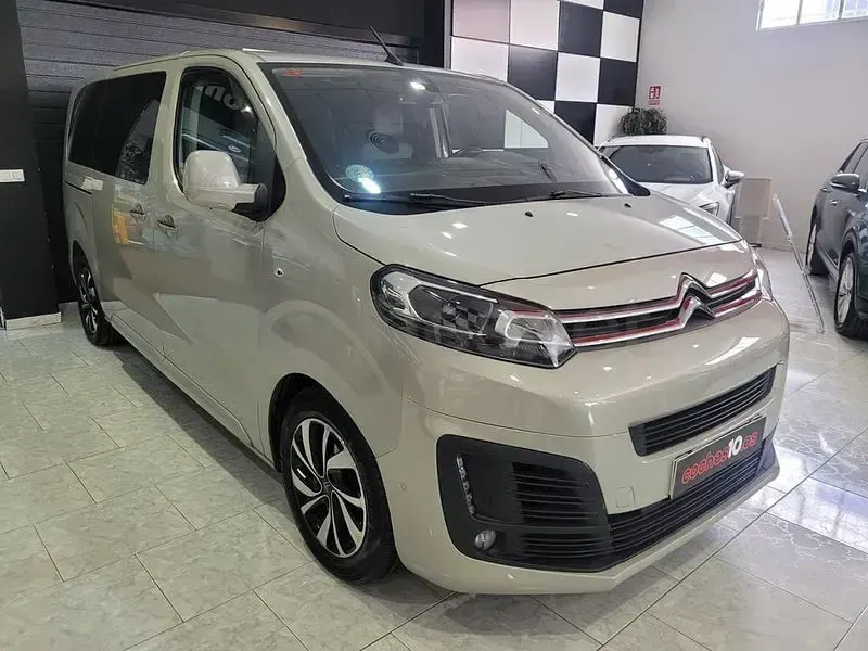 Usado Citroën Spacetourer Shine 150 CV (110 kW) 2019 Gris / plata Monovolumen
