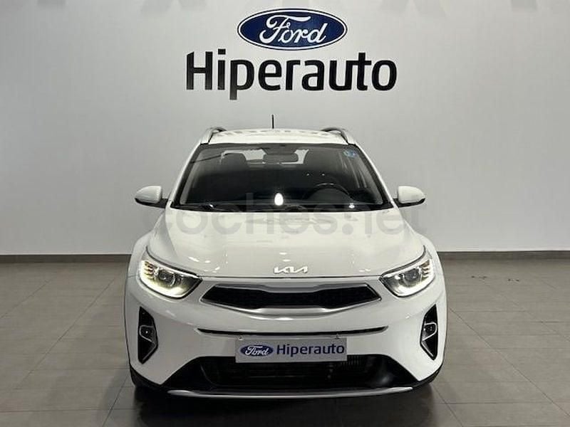 Usado Kia Stonic 100 CV (73 kW) 2024 Blanco SUV