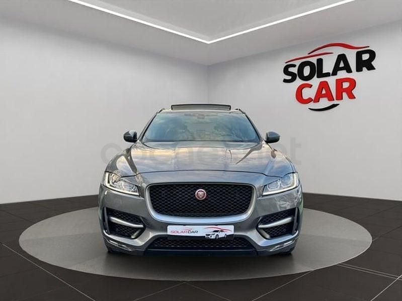 Usado Jaguar F-Pace R-Sport 180 CV (132 kW) 2017 Gris / plata SUV