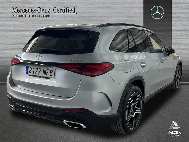 Usado Mercedes GLC220 AMG line 197 CV (144 kW) 2025 Gris / plateado SUV