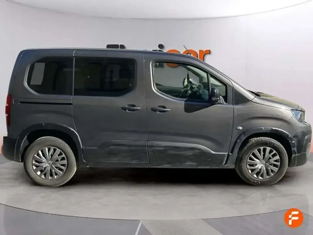 Usado Peugeot Rifter 102 CV (75 kW) 2022 Gris Monovolumen