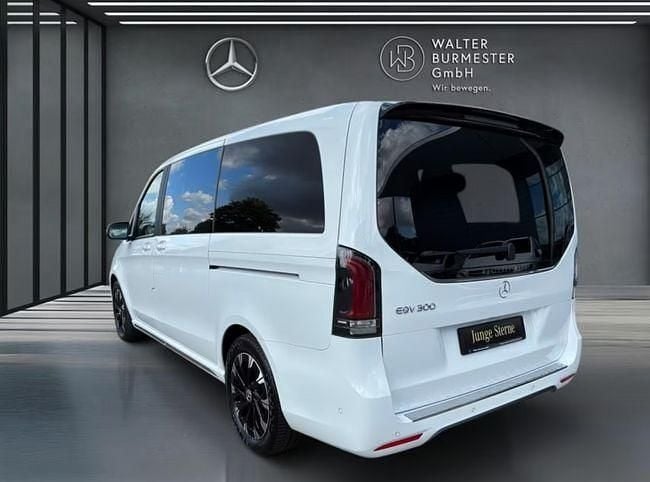 Usado Mercedes EQV300 150 kW (204 CV) 2024 Blanco Monovolumen