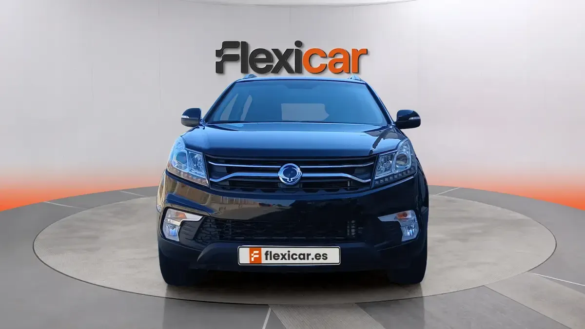 Usado SsangYong Korando Limited 178 CV (130 kW) 2018 Negro SUV