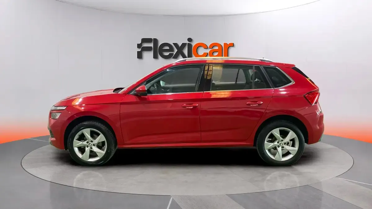 Usado Skoda Kamiq Ambition 110 CV (80 kW) 2020 Rojo SUV