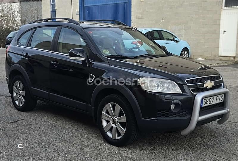 Usado Chevrolet Captiva 150 CV (110 kW) 2007 Negro SUV