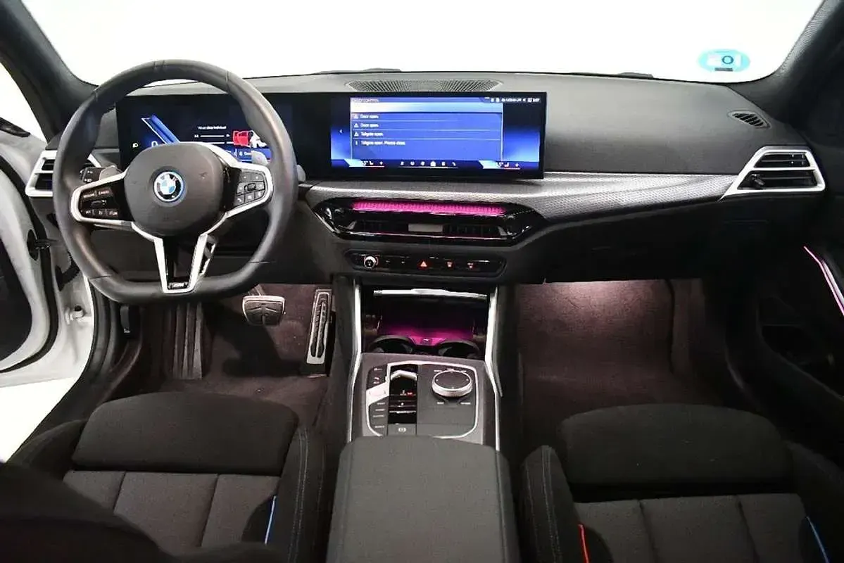 Usado BMW 330e Comfort Edition 292 CV (214 kW) 2025 Gris Berlina