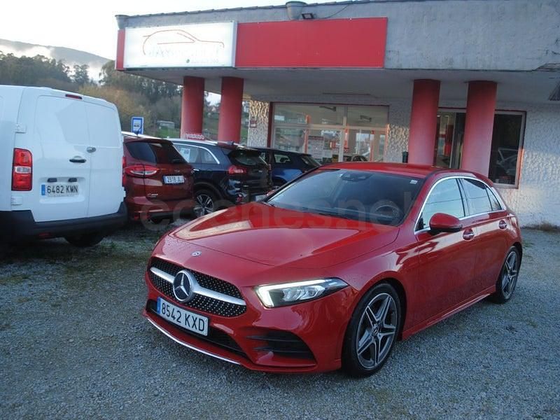 Usado Mercedes A180 116 CV (85 kW) 2019 Rojo Berlina