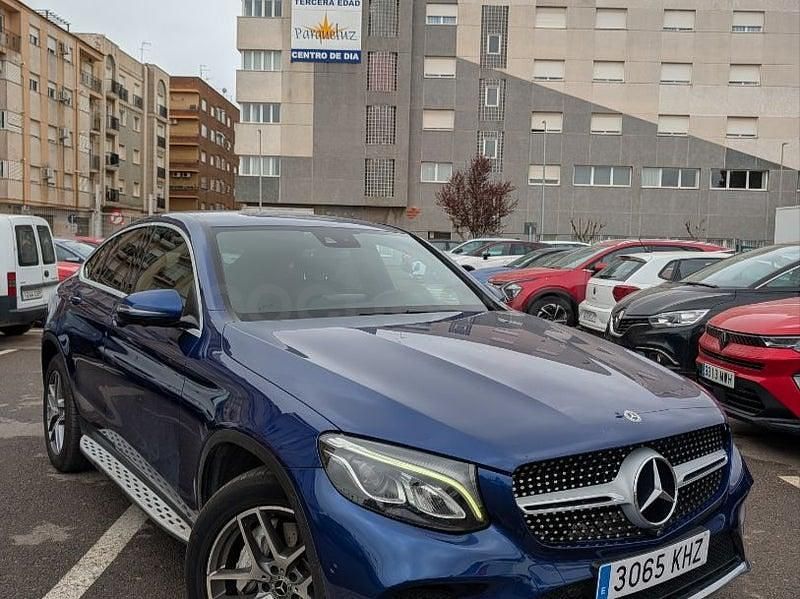 Usado Mercedes GLC250 211 CV (155 kW) 2018 Azul Coupe