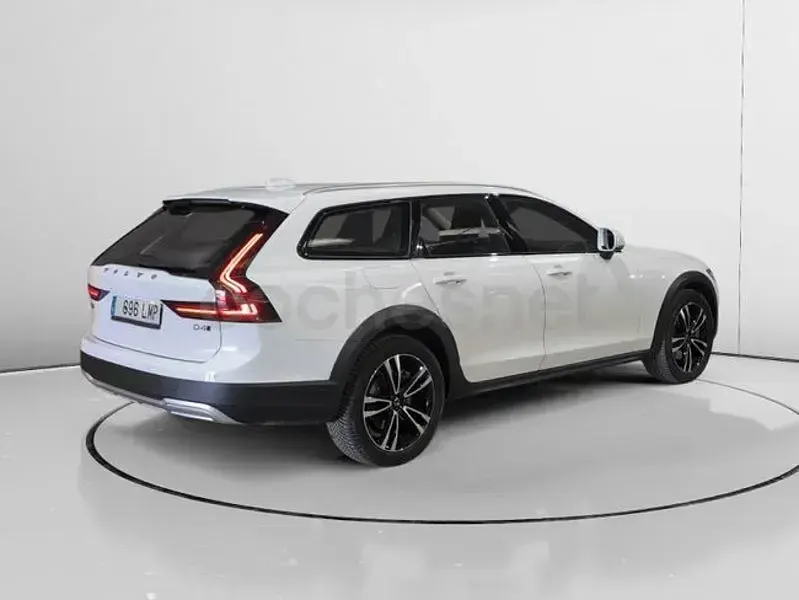 Usado Volvo V90 CC 190 CV (139 kW) 2021 Blanco Familiar