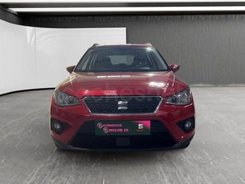 Usado Seat Arona Ecomotive 95 CV (69 kW) 2018 Rojo SUV
