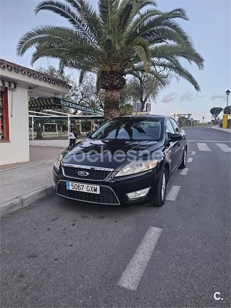 Usado Ford Mondeo Titanium 140 CV (102 kW) 2010 Negro Berlina