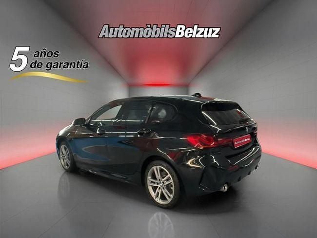 Usado BMW 118 Sport Line 150 CV (110 kW) 2024 Negro Utilitario